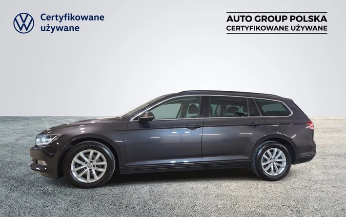 Volkswagen Passat cena 66900 przebieg: 187913, rok produkcji 2019 z Ostroróg małe 379